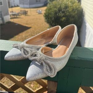 Elegant Silver Women's Flats with Bow Detail
